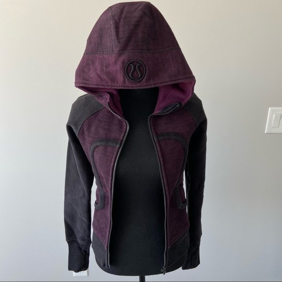 lululemon athletica Tops - Lululemon Scuba Hoodie Jacket Lined hood Size 2